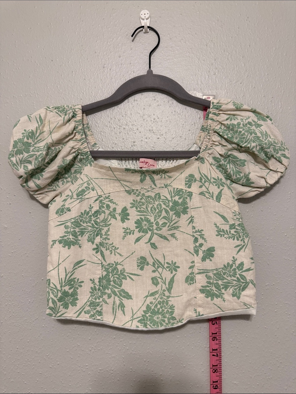 Floral Puff Sleeve Cropped Top in Cream and Sage Green